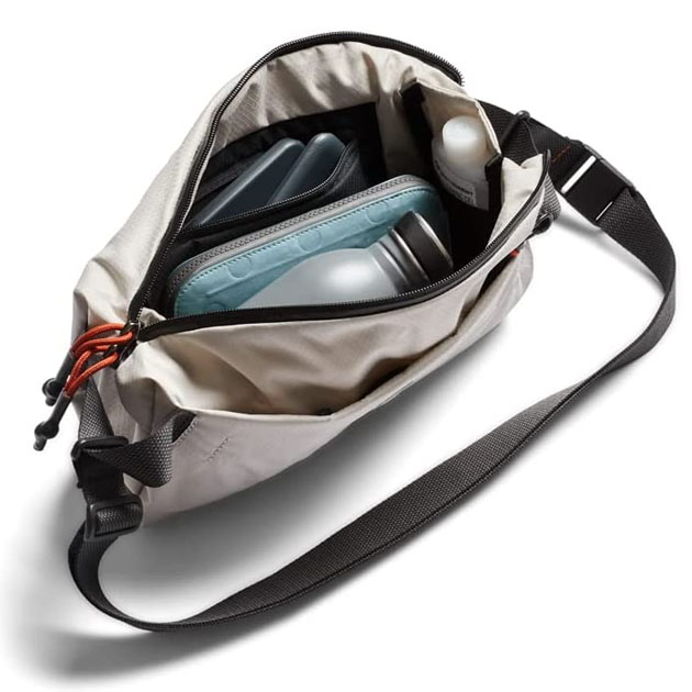 Lightweight chest bag