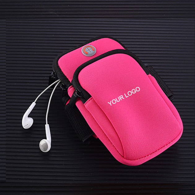 phone bag with earphone port